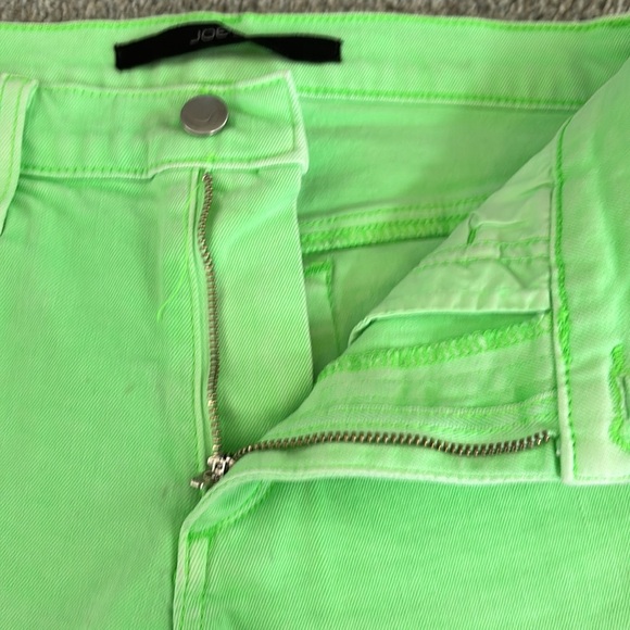 Shorts - Picture 3 of 7